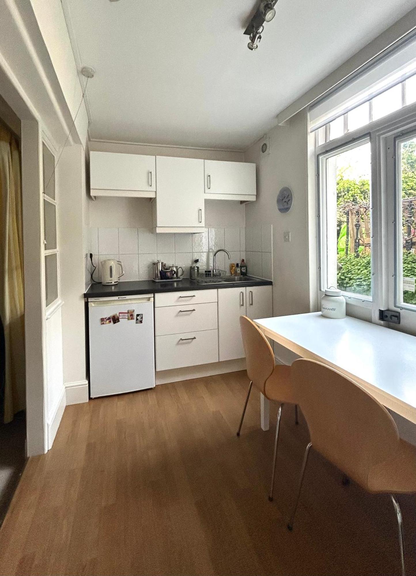 Spacious Comfortable Flat With Free Parking In East Finchley, Muswell Hill & Close To Alexandra Palace London Exterior photo