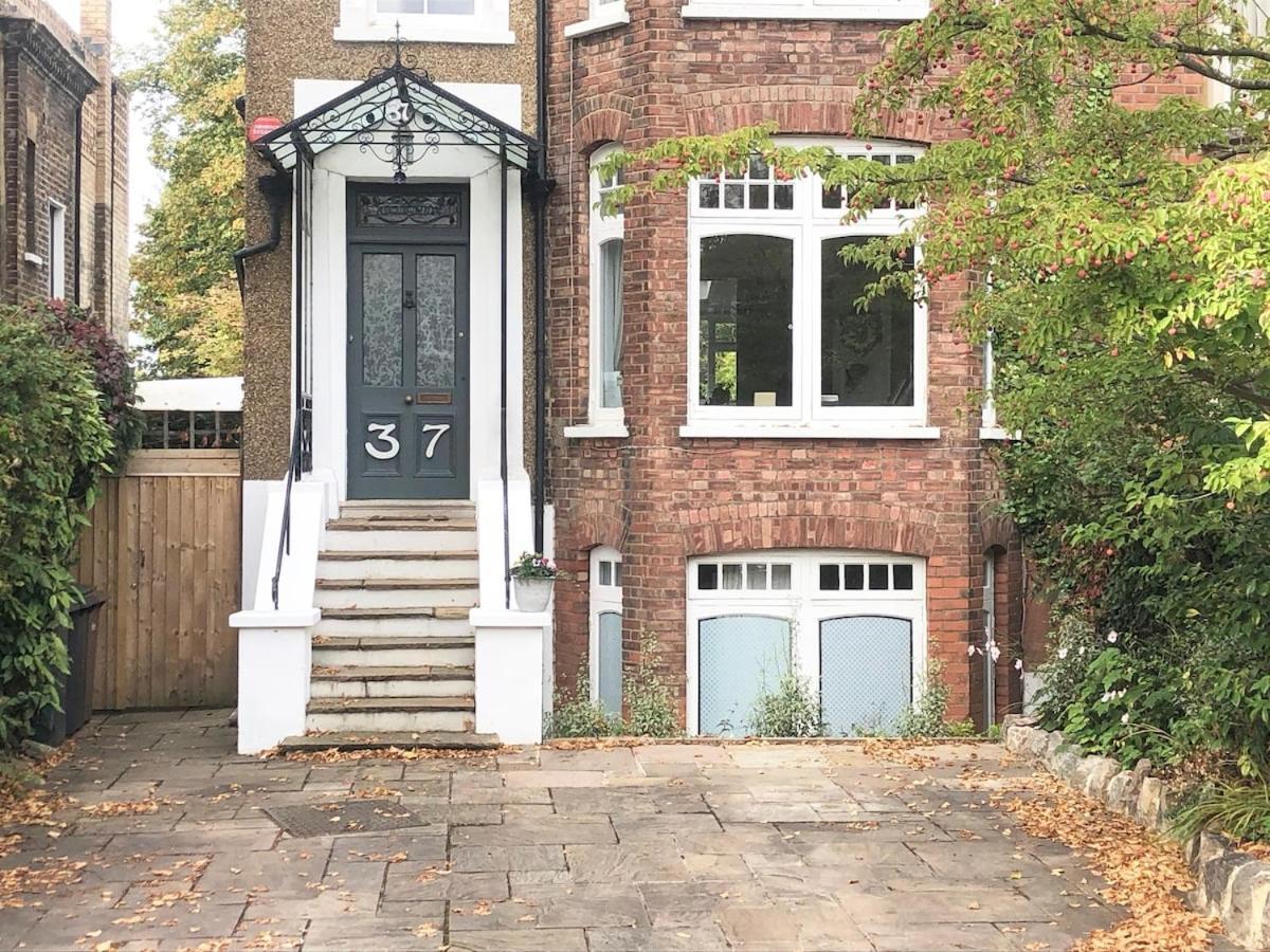 Spacious Comfortable Flat With Free Parking In East Finchley, Muswell Hill & Close To Alexandra Palace London Exterior photo