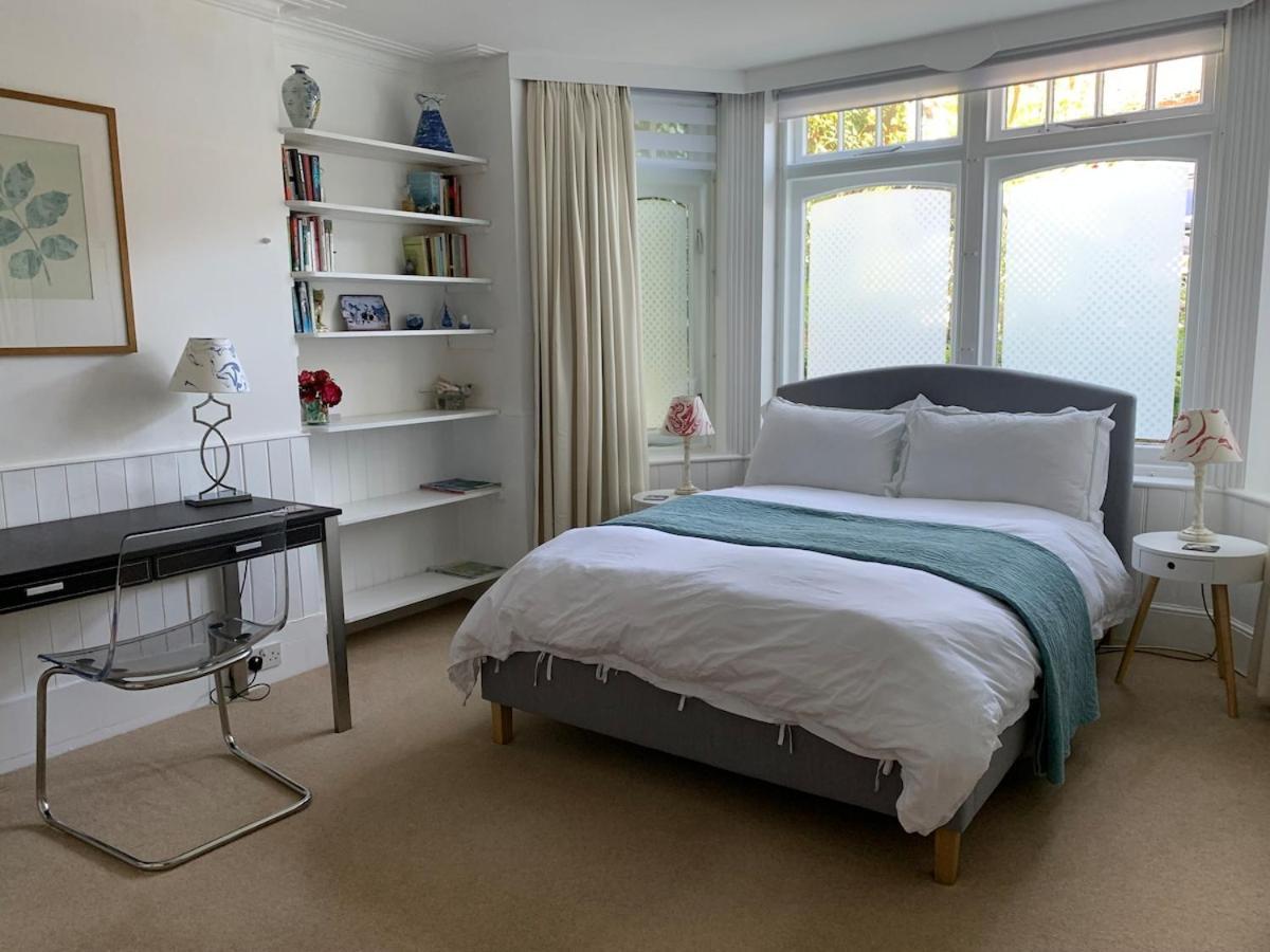 Spacious Comfortable Flat With Free Parking In East Finchley, Muswell Hill & Close To Alexandra Palace London Exterior photo